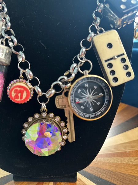 DOMINO EFFECT NECKLACE