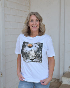RESTOCKED GHOST WITH BALLOON GRAPHIC TEE- WHITE