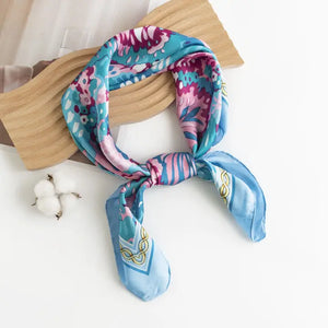 CHAIN AND FLORAL SQUARE SCARF- BLUE