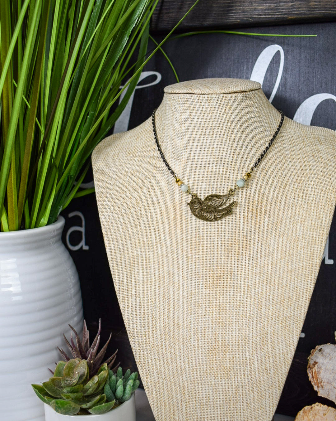 VINTAGE BIRD WIRE NECKLACE