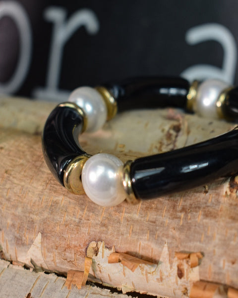 BLACK TUBE BEAD & PEARL STRETCHY BRACELET