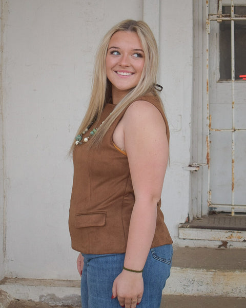 KEEPING IT COUNTRY POCKET DETAIL SUEDE SLEEVELESS TOP - CAMEL