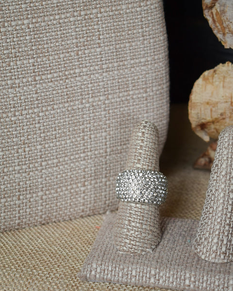 PAVE CRYSTALS COCKTAIL STRETCHY RING - SILVER
