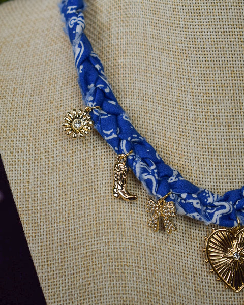 SCARF CHARM NECKLACE - BLUE