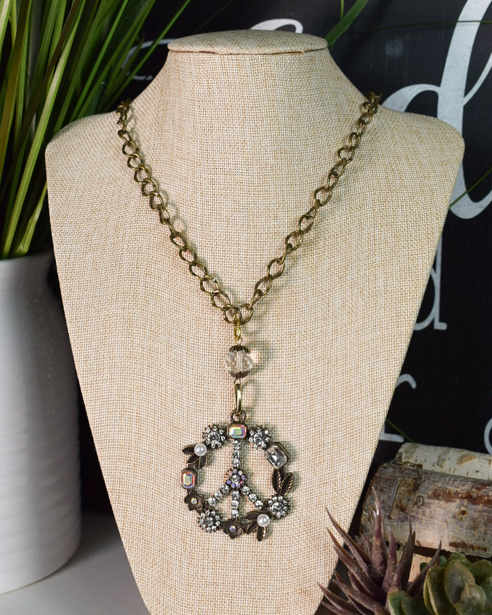 BOHO PEACE SIGN NECKLACE