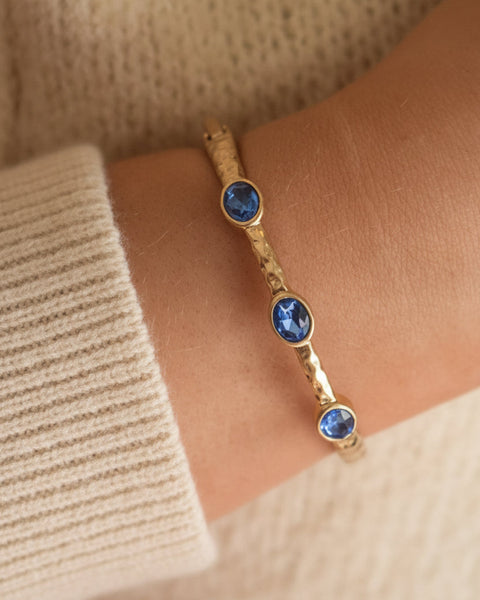 SAMANTHA HINGED HAMMERED MATTE GOLD BRACELET - 6 GEM COLORS - Salty Lime Boutique