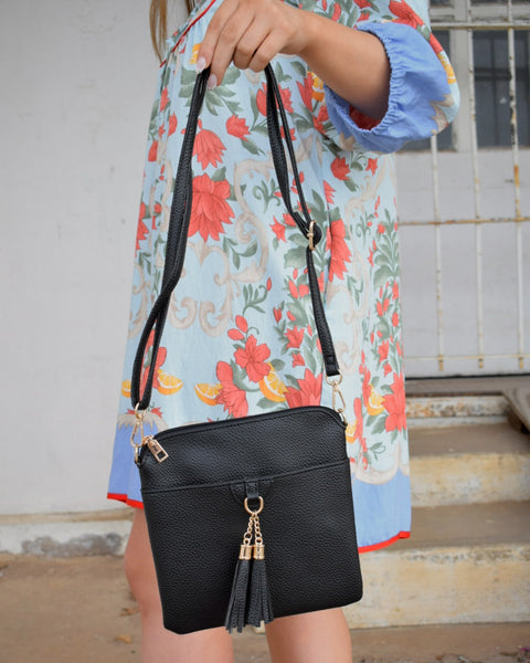 EVERYDAY CROSSBODY WITH TASSEL DETAIL -5 COLORS - Salty Lime Boutique