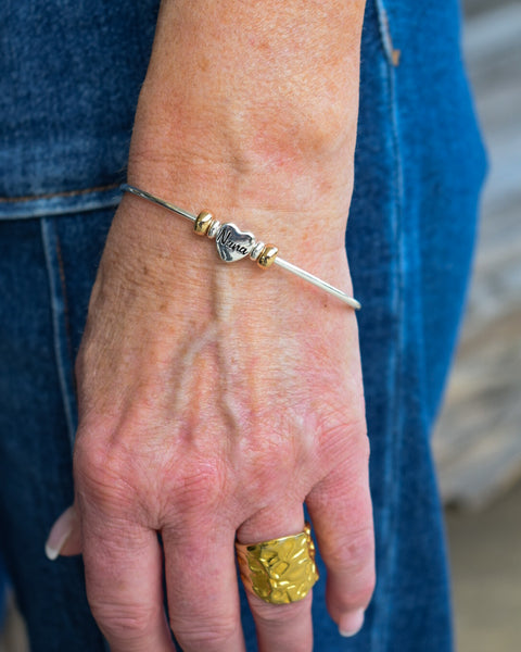 CELEBRATING THE MOMS BRACELET  - SILVER