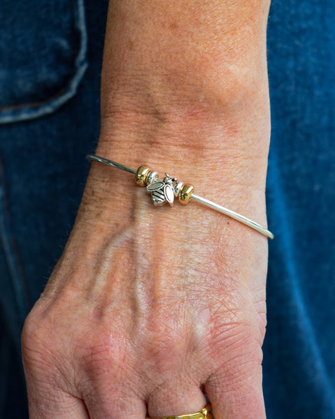 BUMBLE BEE CHARM CUFF BRACELET - SILVER