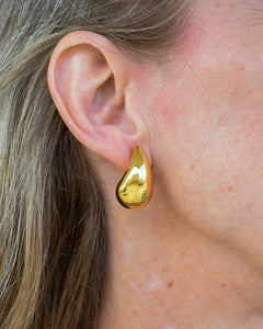 COLETTE 18K GOLD NON-TARNISH LARGE HUGGIE DROP EARRINGS- GOLD