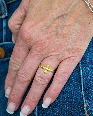 RUTH 18K GOLD VINTAGE ADJUSTABLE CROSS RING- GOLD