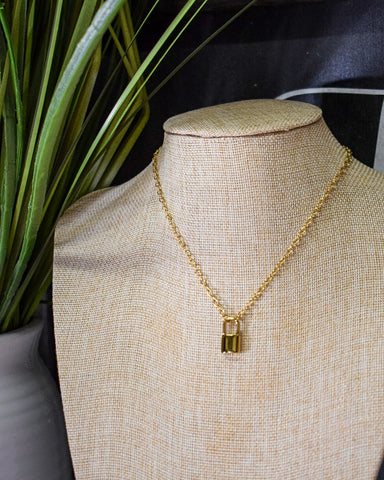 LOCKY 18K GOLD NON-TARNISH LOCK CHAIN NECKLACE- GOLD