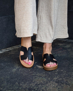 HOLD PLEASE SANDAL BY CORKYS- BLACK