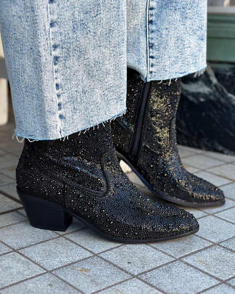 SHINE BRIGHT BOOT BY CORKY'S - BLACK