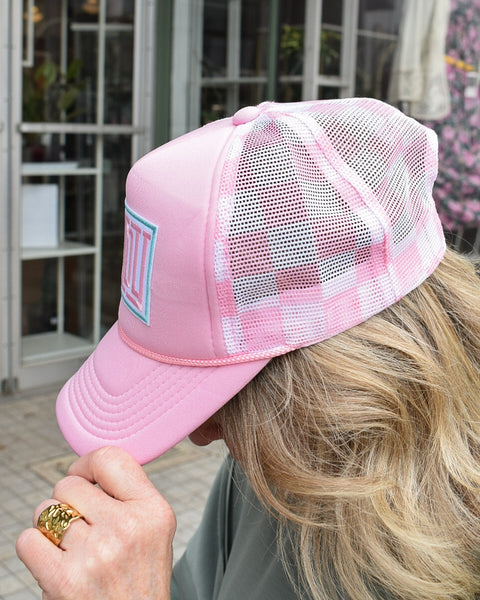 HOWDY CHECKERED TRUCKER HAT - LT PINK