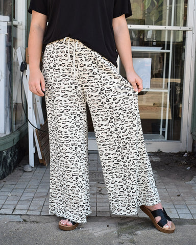 LEOPARD PRINT PANT BY EASEL - CREAM