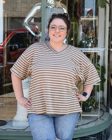 COOL SUMMER NIGHTS STRIPED V-NECK TOP - MOCHA - REG/CURVY