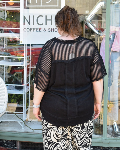 LOLA TOP - BLACK -  CURVY - Salty Lime Boutique