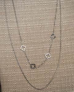 LAYERED CLOVER NECKLACE - SILVER
