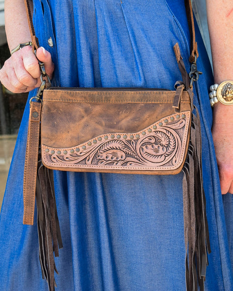 FRINGE LEATHER WRISTLET  - BROWN