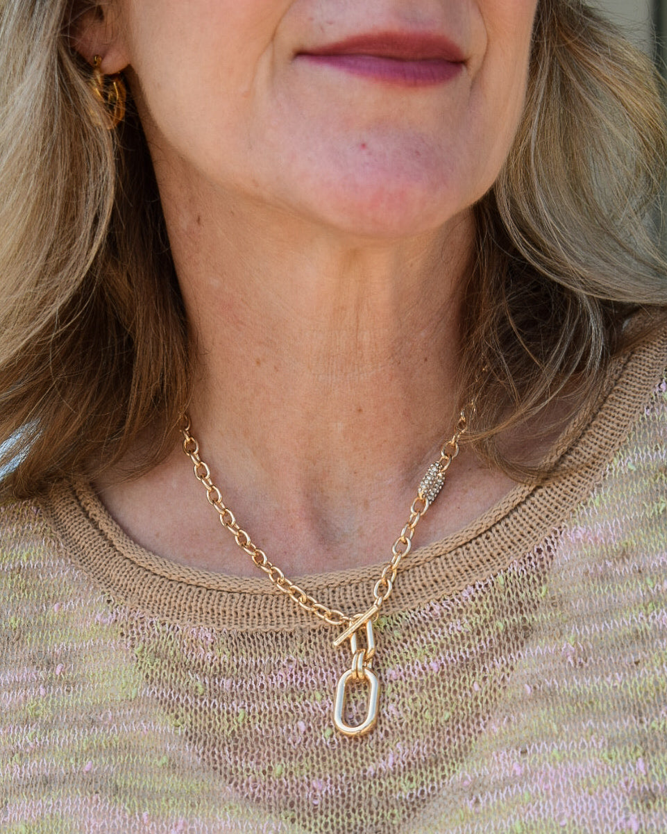 JENNY FRONT TOGGLE NECKLACE - GOLD