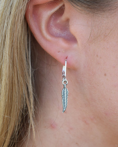FEATHERS DANGLE EARRINGS - SILVER