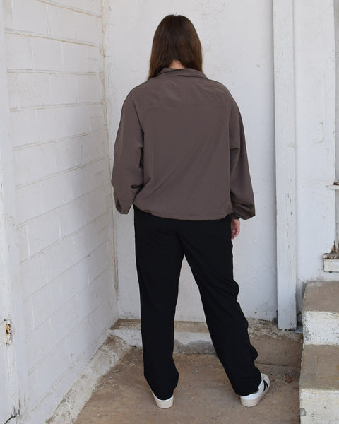 CRINKLE WOVEN ANKLE TROUSER - BLACK