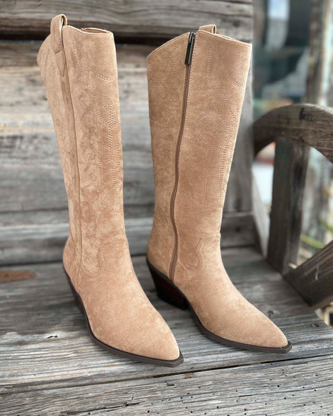 HOWDY CAMEL SUEDE BOOT BY CORKYS