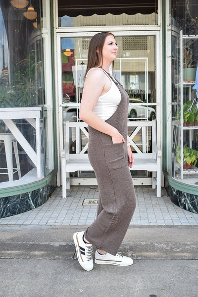 SLEEVELESS SOLID RIBBED JUMPSUITS - BROWN