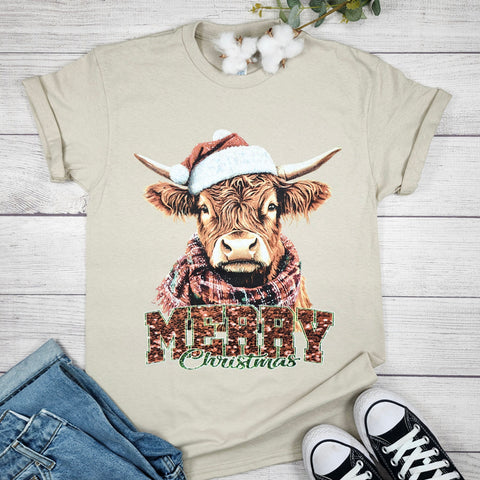 MERRY CHRISTMAS HIGHLAND COW GRAPHIC TEE