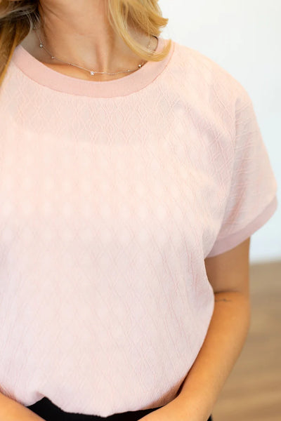 DAPHNE TEXTURE FABRIC CREW NECK TOP - LIGHT PINK REG/CURVY