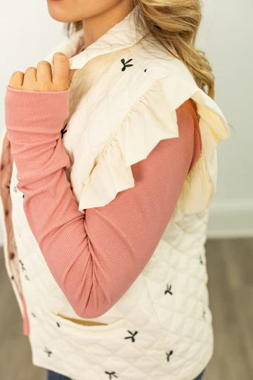 QUILTED PUFFER VEST- BOWS/IVORY