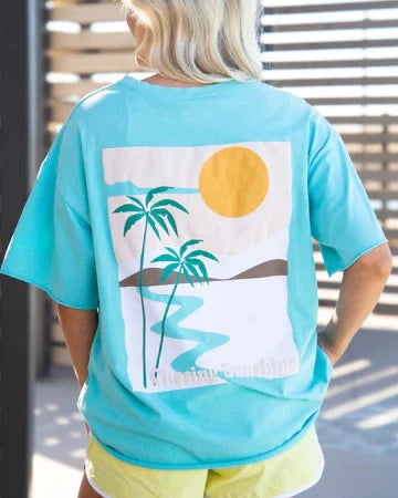 CHASING SUNSETS GRAPHIC TEE - TURQUOISE - Salty Lime Boutique
