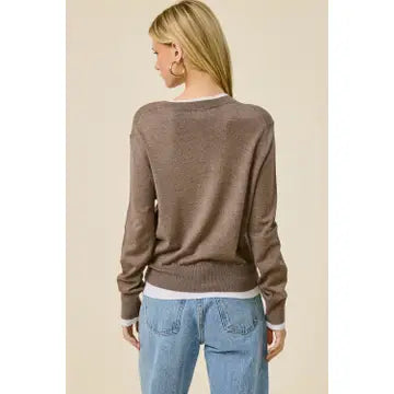 Café Darling Contrast-Trim V-Neck Sweater - Mocha