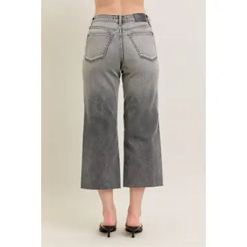 Judy Blue High Waist Vintage Grey Wash Crop Jeans – Reg/Curvy