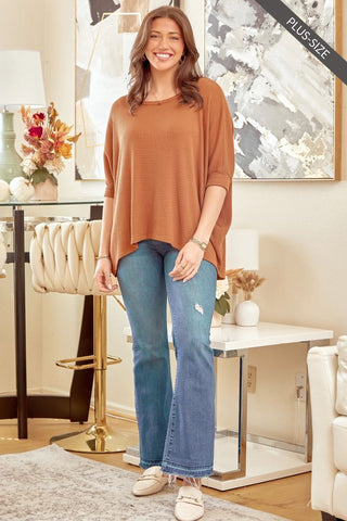 CURVY - ESSENTIAL TOP - RUST