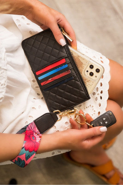 QUILTED CARD WALLET WITH WRISTLET - 3 COLORS