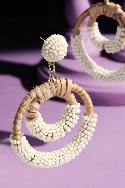 HAPPY THOUGHTS RATTAN AND SEAD HOOP EARRINGS - 3 COLORS