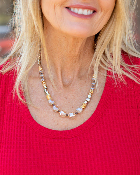 GOT THAT LOOK GLASS BEAD NECKLACE - 3 COLORS